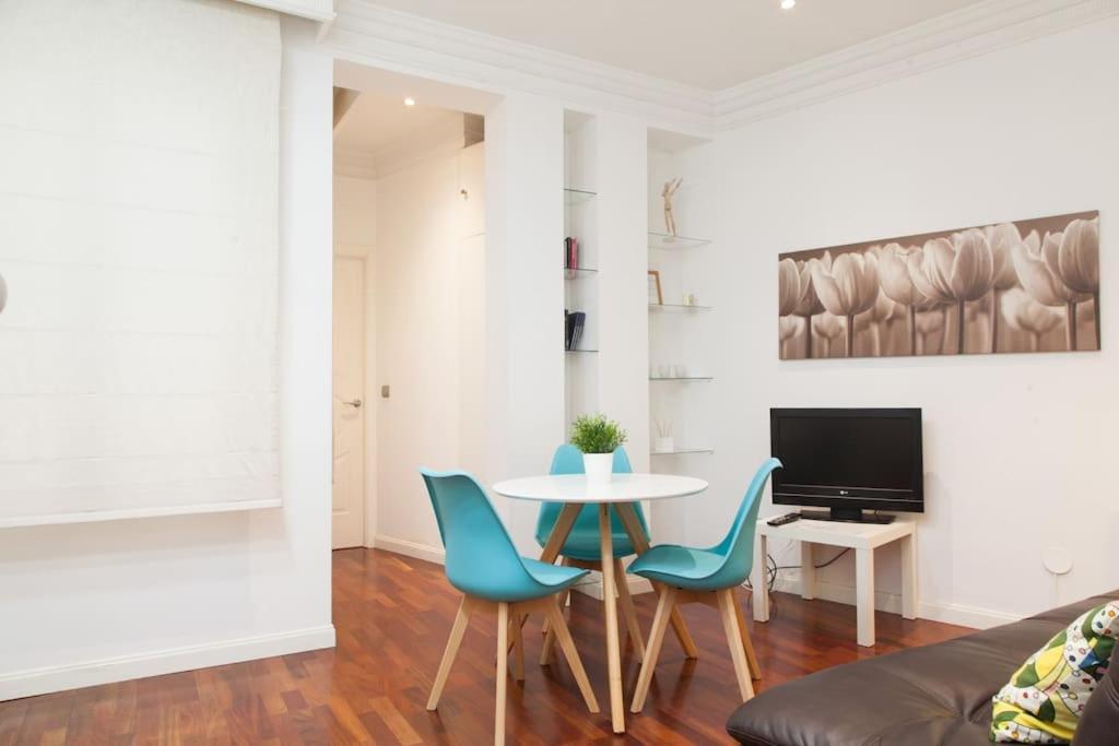 Tranquilo Apartamento En Chueca In2Iz5 Madrid Esterno foto