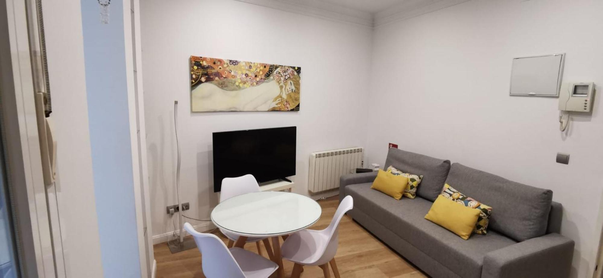 Tranquilo Apartamento En Chueca In2Iz5 Madrid Esterno foto